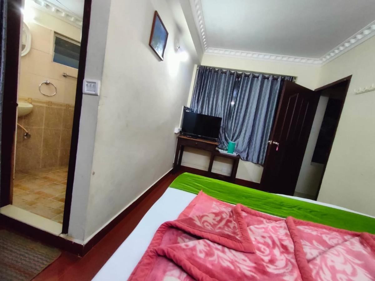 Munnar Kaippalli Budget Homestay Экстерьер фото